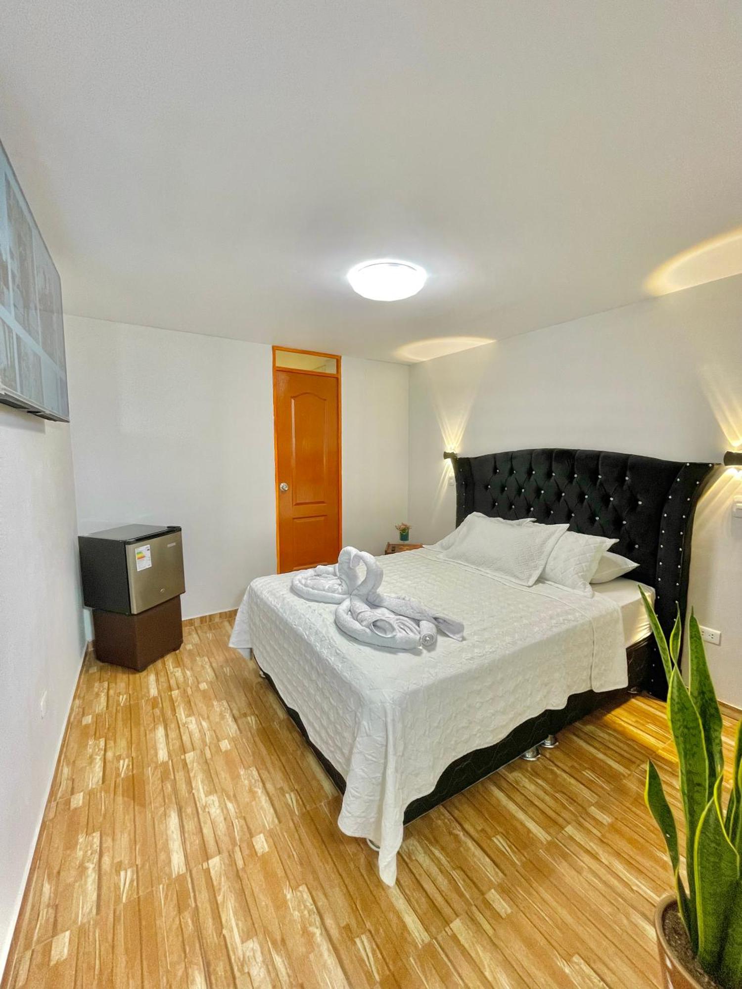 Jultom Inn Hotel & Suites Trujillo Exterior foto
